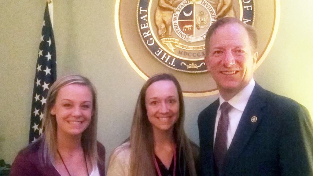Marissa Nadler of Augusta, Mo. and Kayla Kramer of St. Peters, Mo. met with Sen. Onder this week for the Missouri Speech Language Hearing Association’s Legislative Day. Both are studying at the University of Central Missouri as part of the University’s Communication Disorder Program.