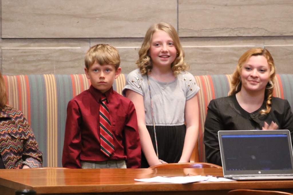 AJ and Savannah Belko, from Dardenne Prairie, visited Senator Onder this week. They had a  tour of the Capitol and were introduced on the Senate floor by Senator Onder. 